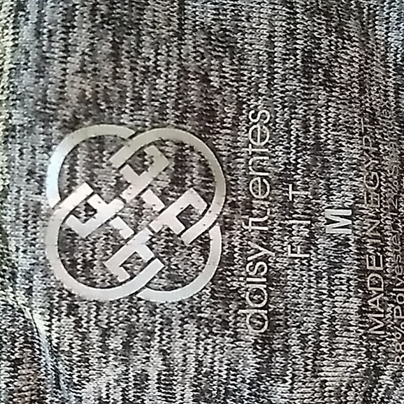 Daisy Fuentes Net Detail Workout Capri Pants. Size Medium NWOT - Picture 6 of 7